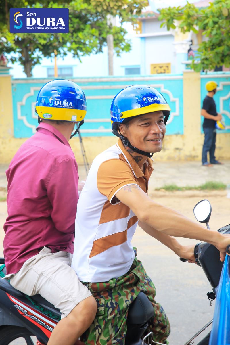 Chương trình cùng Sơn Dura “ĐỔI NÓN MỚI – ĐÓN HÀNH TRÌNH MỚI” dành cho người dân đảo PHÚ QUÝ